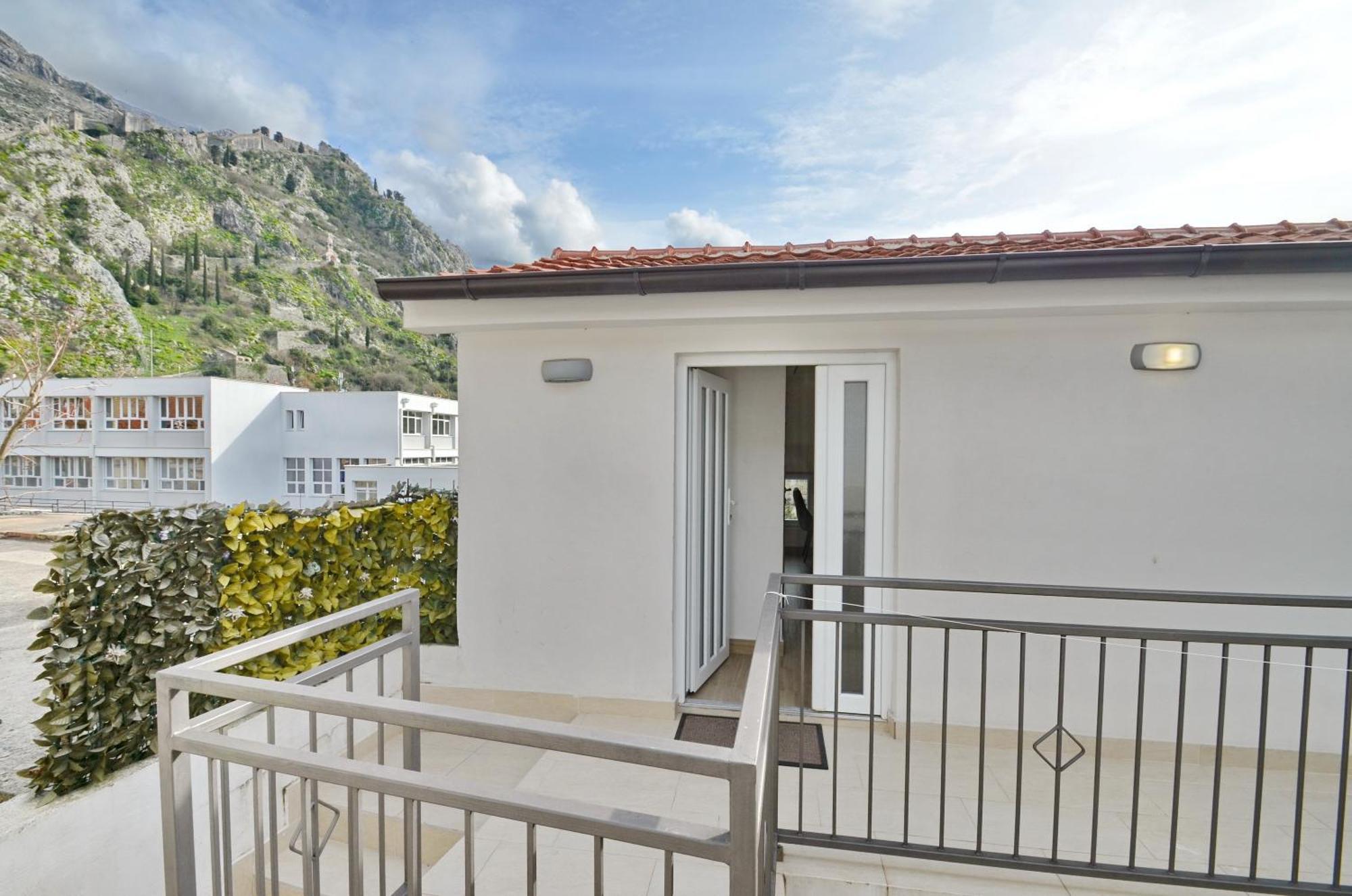 La Mar Mar Apartment Kotor Exterior photo